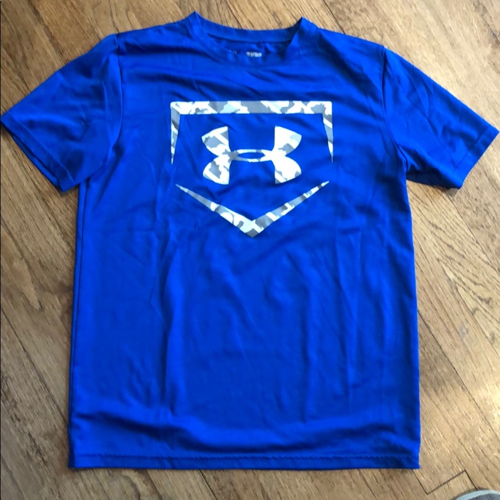 Under armor tee